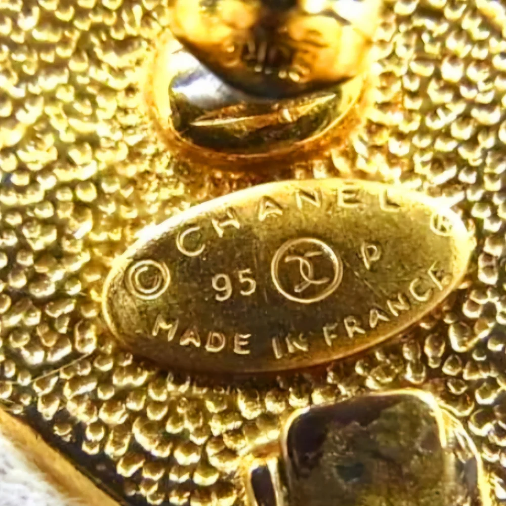 CHANEL authentic vintage